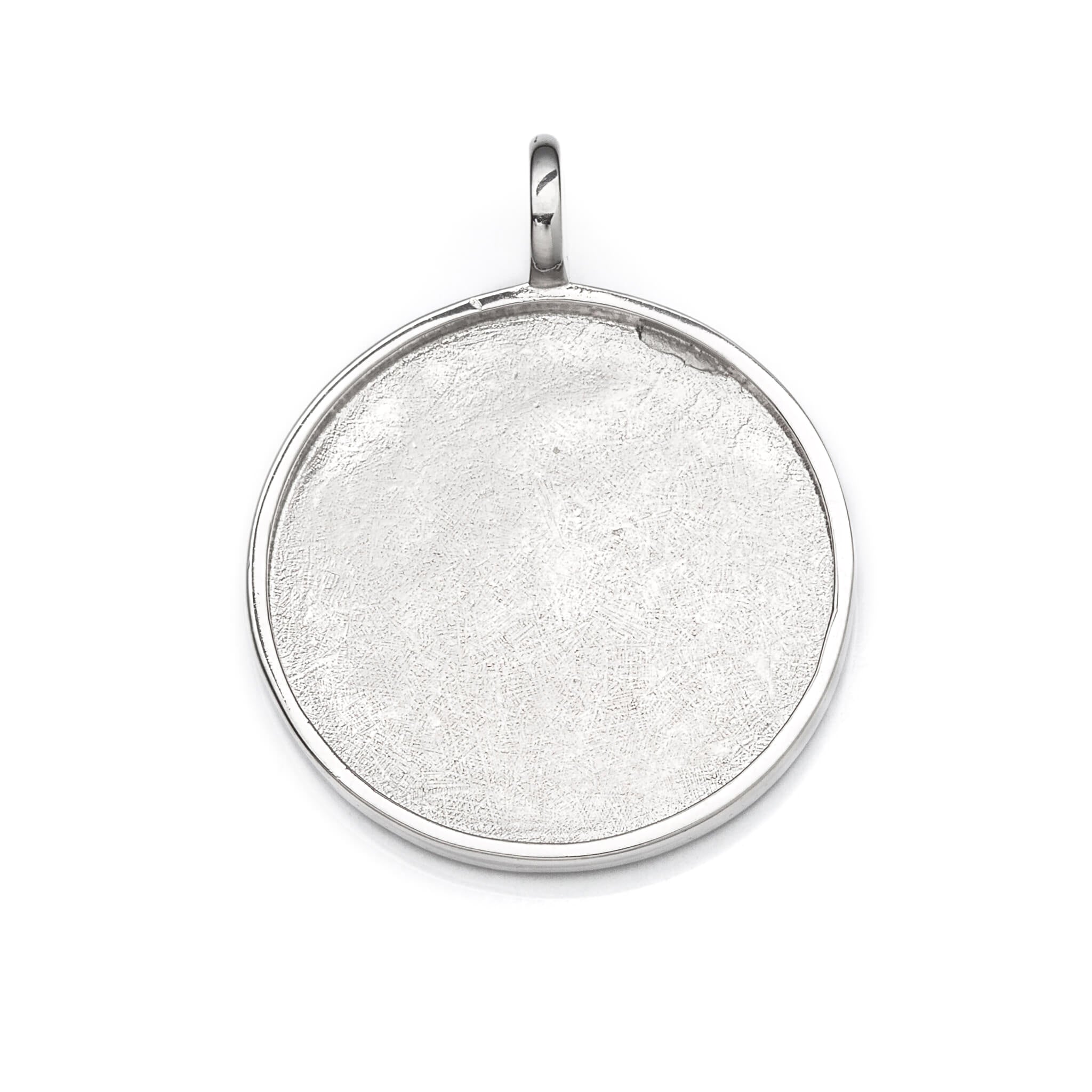 Round Pendant with Round Bezel Mounting in Sterling Silver