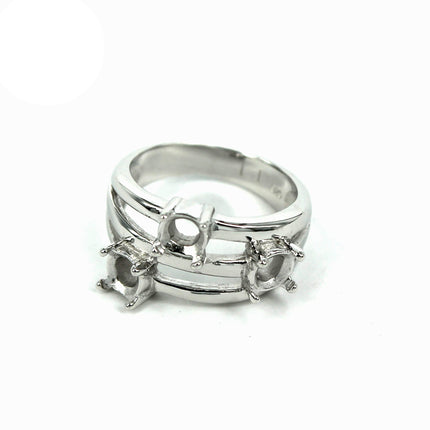Three-Stone Ring with Round Prong Mountings in Sterling Silver 5mm