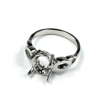 Ring with Oval Prong Mounting in Sterling Silver 10x11mm