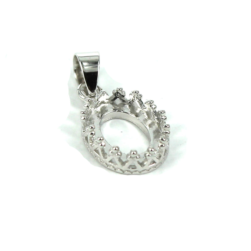 Dolly Pendant with Oval Bezel Mounting and Bail in Sterling Silver