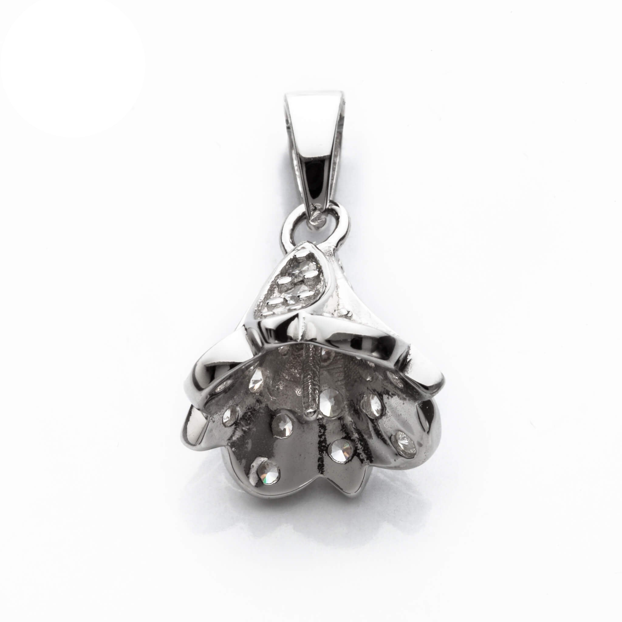 Floral Pendant with Cubic Zirconia Inlays and Peg Mounting and Bail in Sterling Silver 9mm