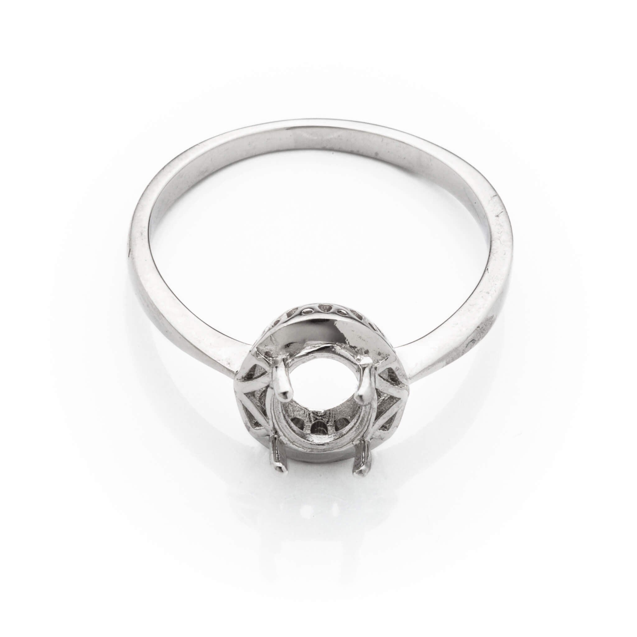 Ring with Oval Prongs Mounting in Sterling Silver 5x7mm