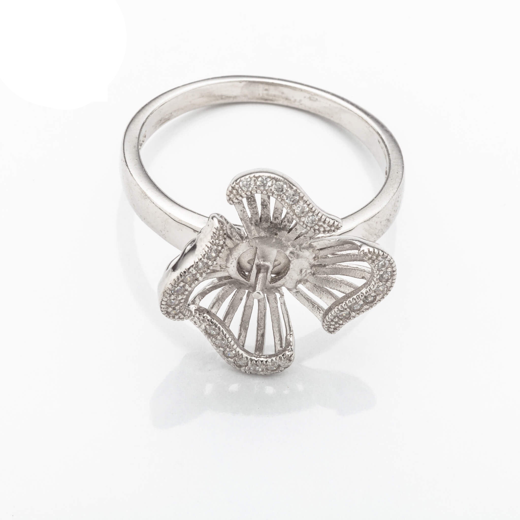 Curly Flower Ring with Cub Zirconia Inlays and Cup and Peg Mounting in Sterling Silver 9mm
