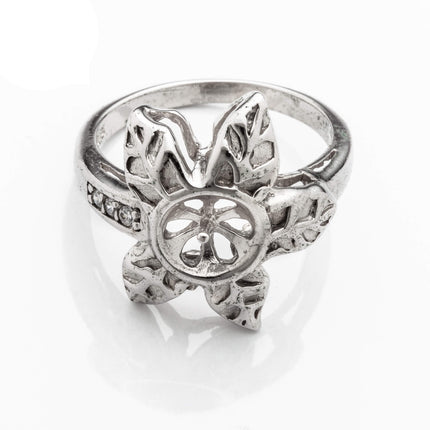 Leaves Ring with Cub Zirconia Inlays and Cup and Peg Mounting in Sterling Silver 7mm
