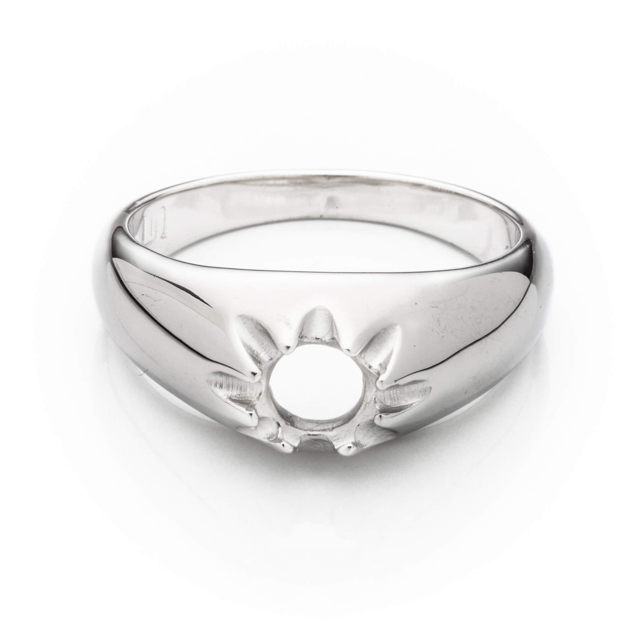 Tapered Ring in Sterling Silver for 5mm Round Stones