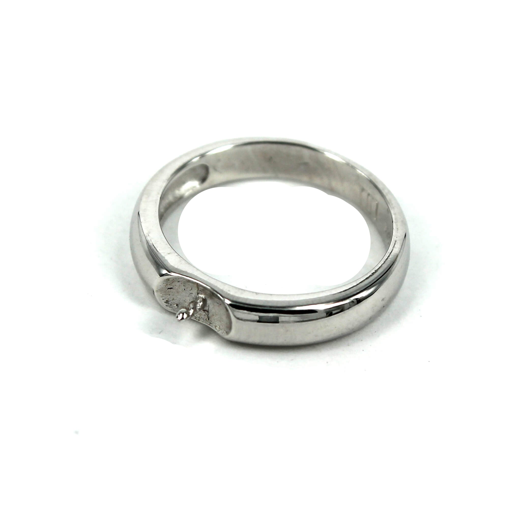 Simple Ring with Peg Mounting in Sterling Silver 4mm