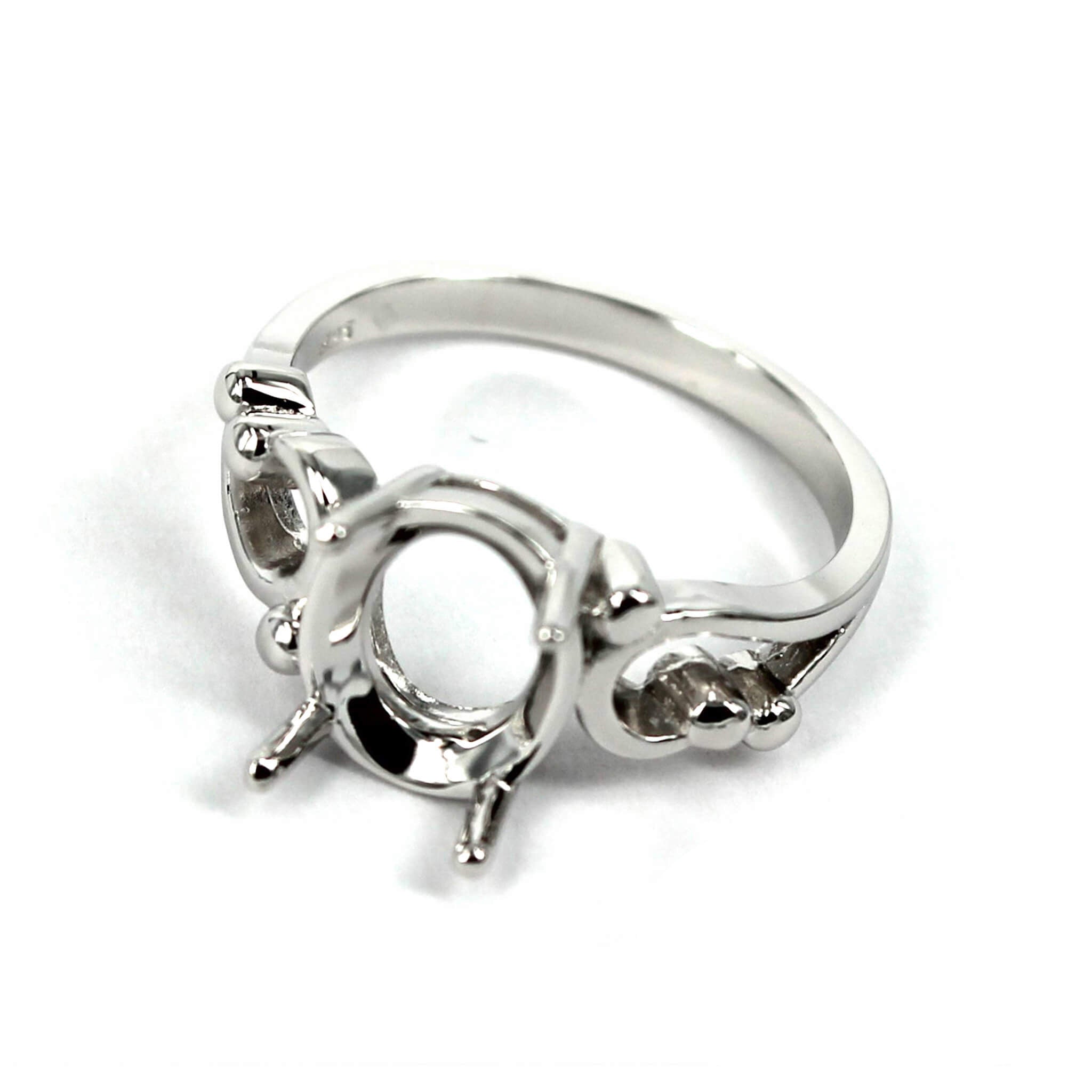 Textured Ring with Oval Prongs Mounting in Sterling Silver 8.5x10mm