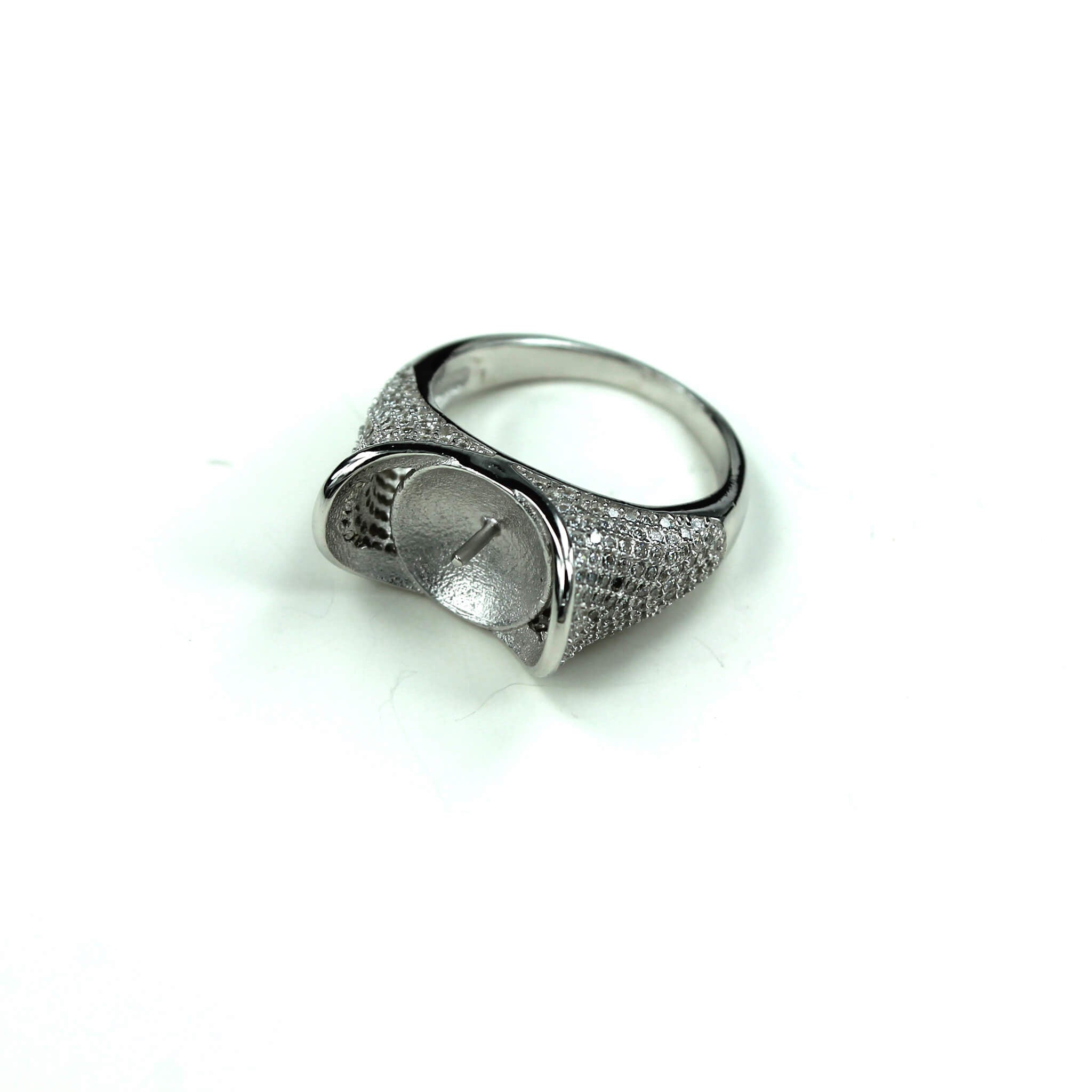 Ring with Cubic Zirconia Inlays and Cup and Peg Mounting in Sterling Silver 10mm